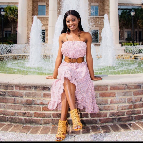 Meet your Posher, Destiny - Picture 2 of 16